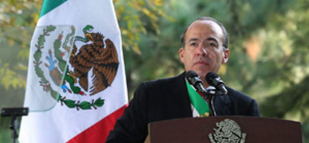 Foto: Fitch reduce la calificación de la deuda de México