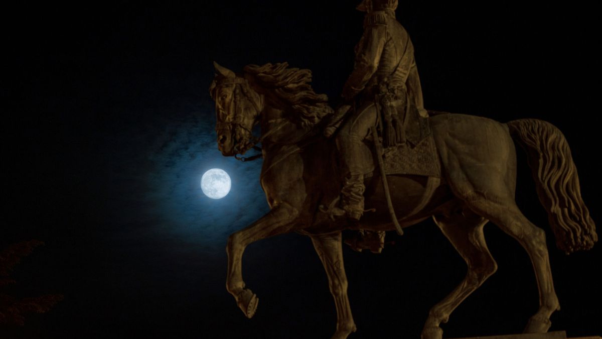 Luna llena de noviembre: a qué hora ver mejor y qué significa la Luna del Castor