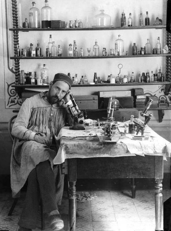 Ramón y Cajal en la Universidad de Valencia en 1885. (CSIC)