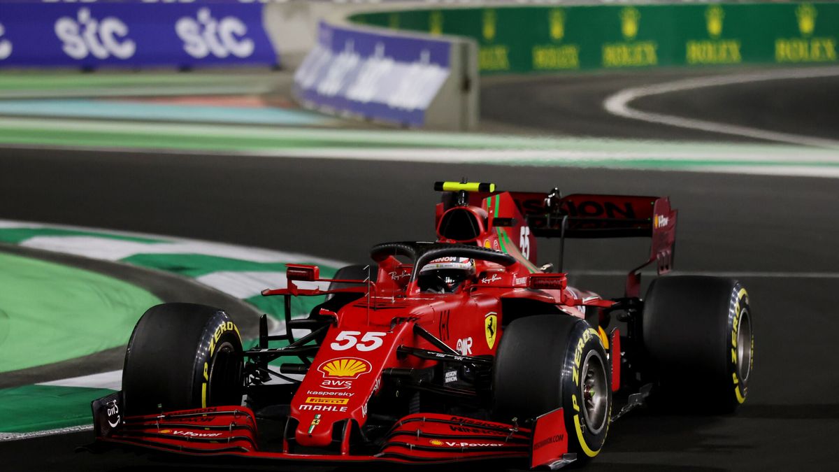 Ferrari y Sainz: la esquizofrenia de la filosofía de "ceder posiciones" o "dejarles correr"