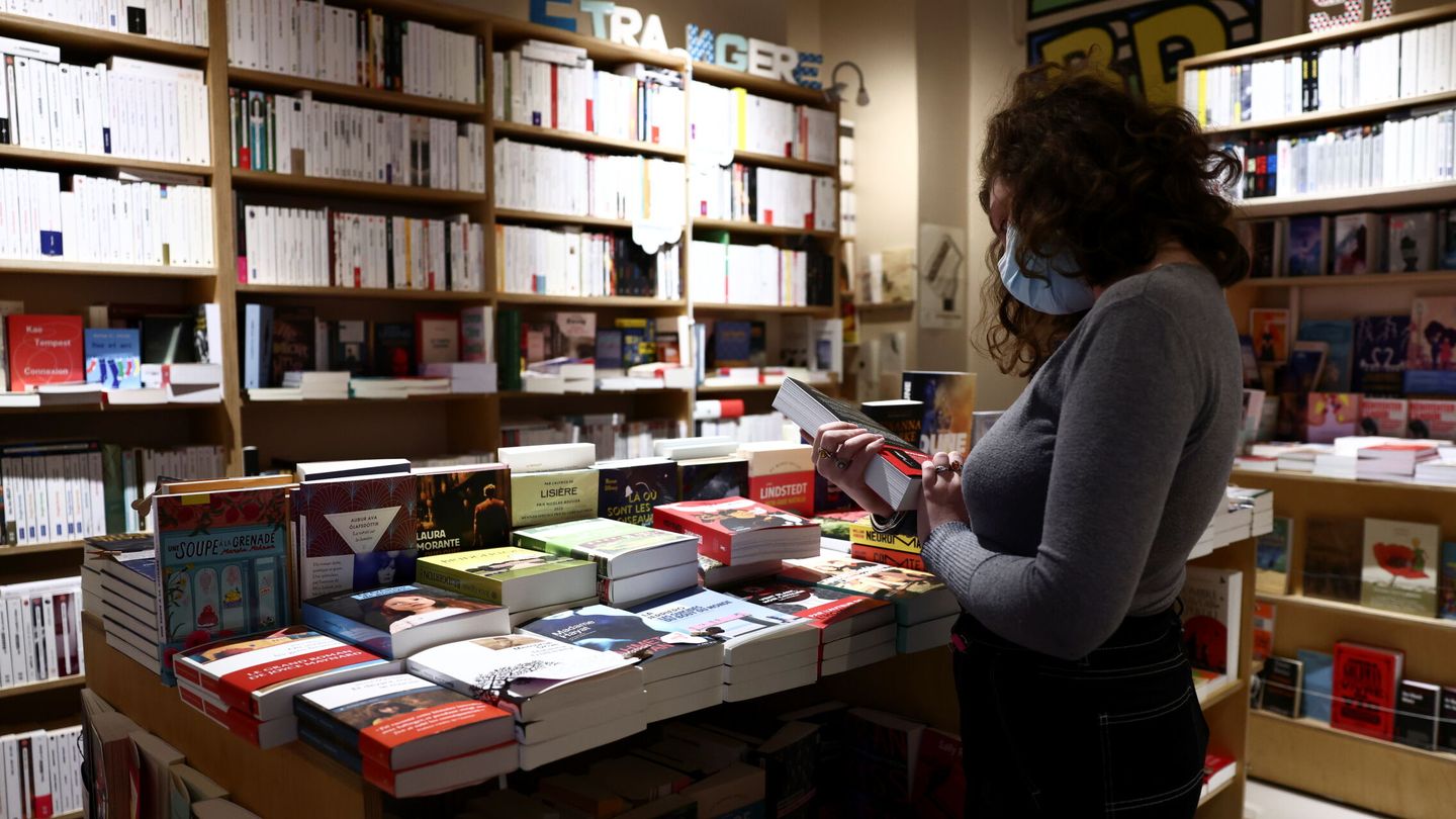 Librería en París. (Reuters/Sarah Meyssonnier)