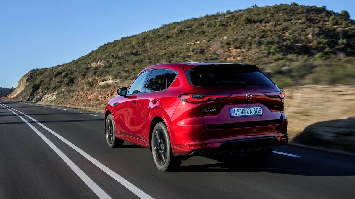 Ni eléctrico ni de combustible sintético: lo mejor de la semana, los Mazda CX-60 diésel