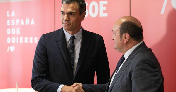Foto: Pedro Sánchez y el presidente del PNV, Andoni Ortuzar, este 4 de septiembre en Ferraz. (Eva Ercolanese | PSOE)