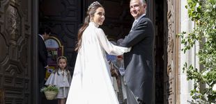 Post de El vestido de novia y las invitadas a la boda de Miguel Fierro Corsini y Teresa Revuelta en Madrid: tiaras, tocados y joyas 