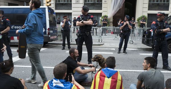 Foto: Imagen de la huelga general de Cataluña del 3 de octubre. (EFE)