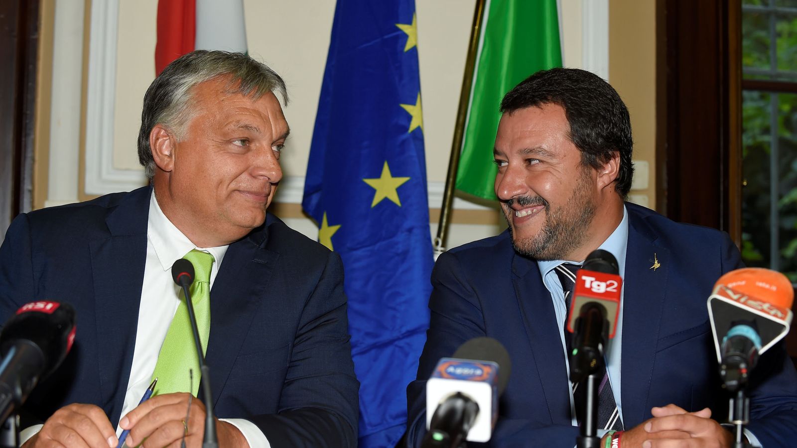 Foto: El ministro del Interior Matteo Salvini durante su encuentro con el primer ministro húngaro, Viktor Orban, en Milán. (Reuters)