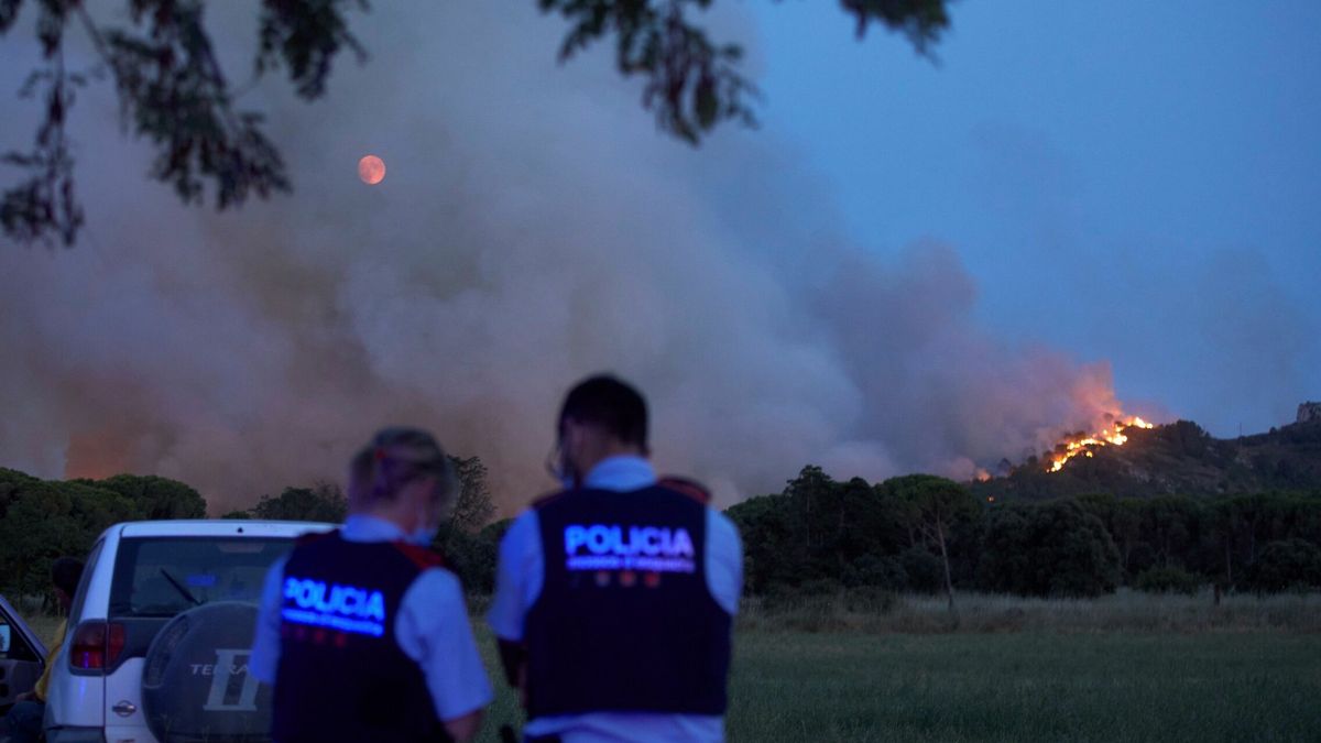 El incendio en el macizo del Montgrí (Girona) afecta ya a unas 110 hectáreas