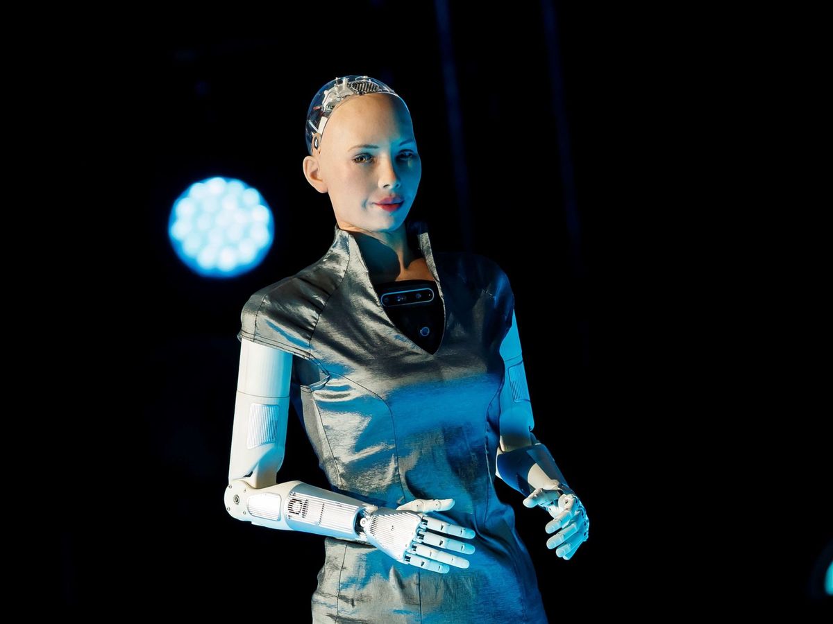 Foto: Robot Sophia, que funciona con inteligencia artificial. (EFE/José Méndez)