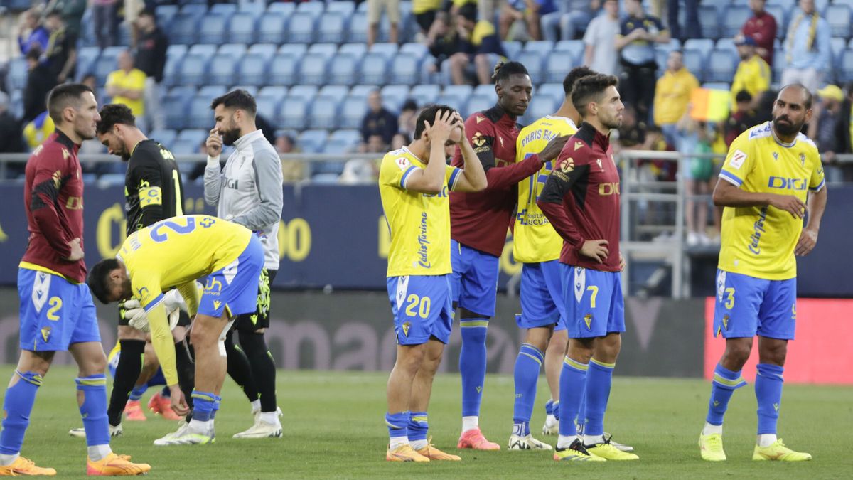 El Cádiz más impotente de la temporada se va a Segunda tras un triste empate ante Las Palmas