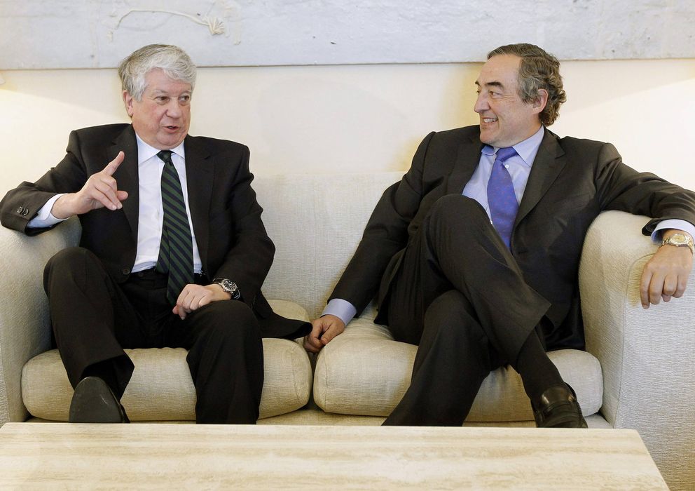 Foto: Arturo Fernández, presidente de la patronal madrileña, junto a Juan Rosell. (EFE)
