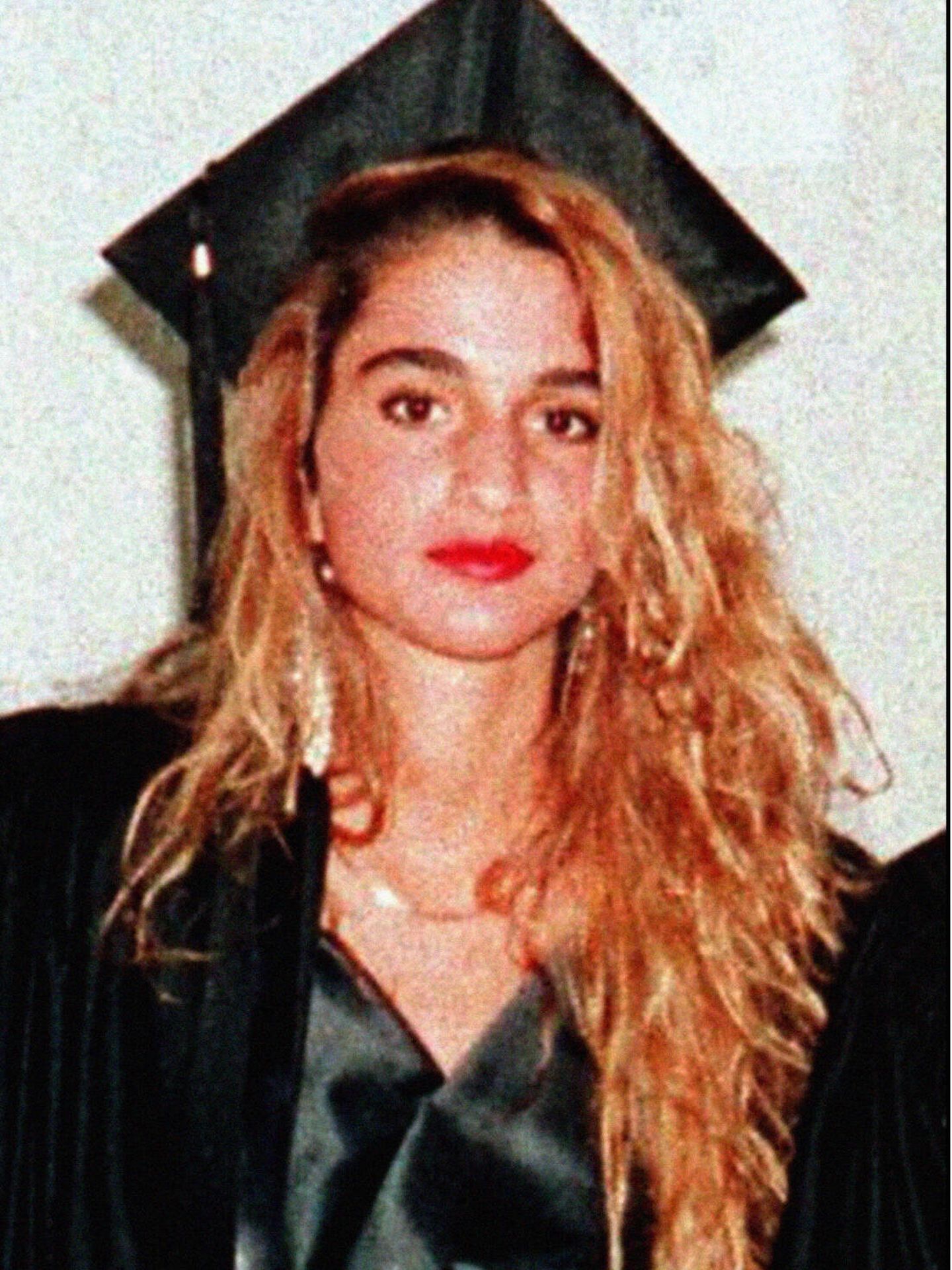 Rania de Jordania, en una foto de joven, antes de sus retoques estéticos. (Gtres)