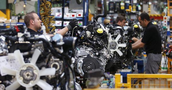 Foto: Cadena de montaje en la fábrica de Nissan en Barcelona. (Reuters)