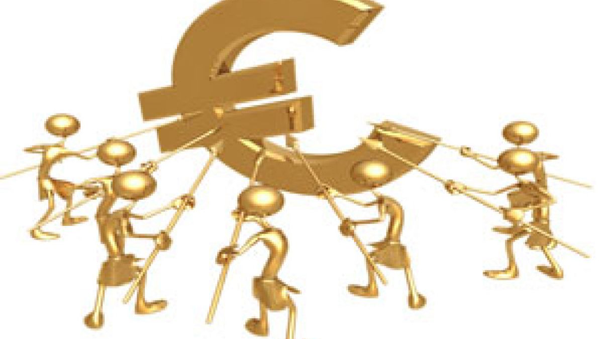 Soros y varios 'hedge funds' fueron a por el euro: apuestan por la paridad con el dólar, según WSJ