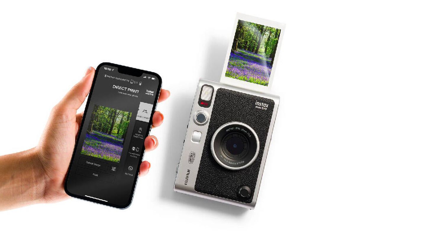 Fujifilm Instax Mini Evo, una cámara retro con mucha magia digital que imprime tus fotos. (Cortesía)