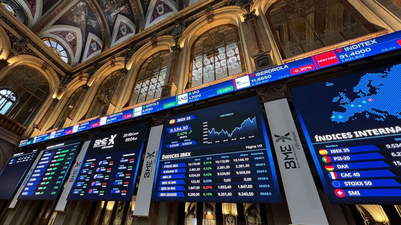 Foto: Bolsa, Ibex 35 hoy en directo: última hora del índice bursátil de la bolsa española y Wall Street | Foto: EFE/Altea Tejido 
