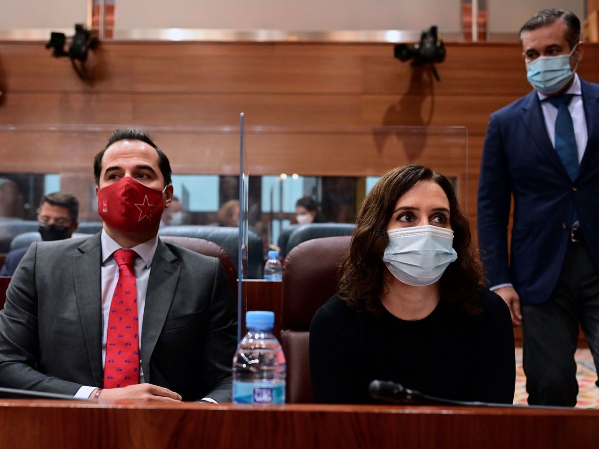 Foto:  La presidenta de la Comunidad de Madrid, Isabel Díaz Ayuso (d) y el vicepresidente, Ignacio Aguado. (EFE)