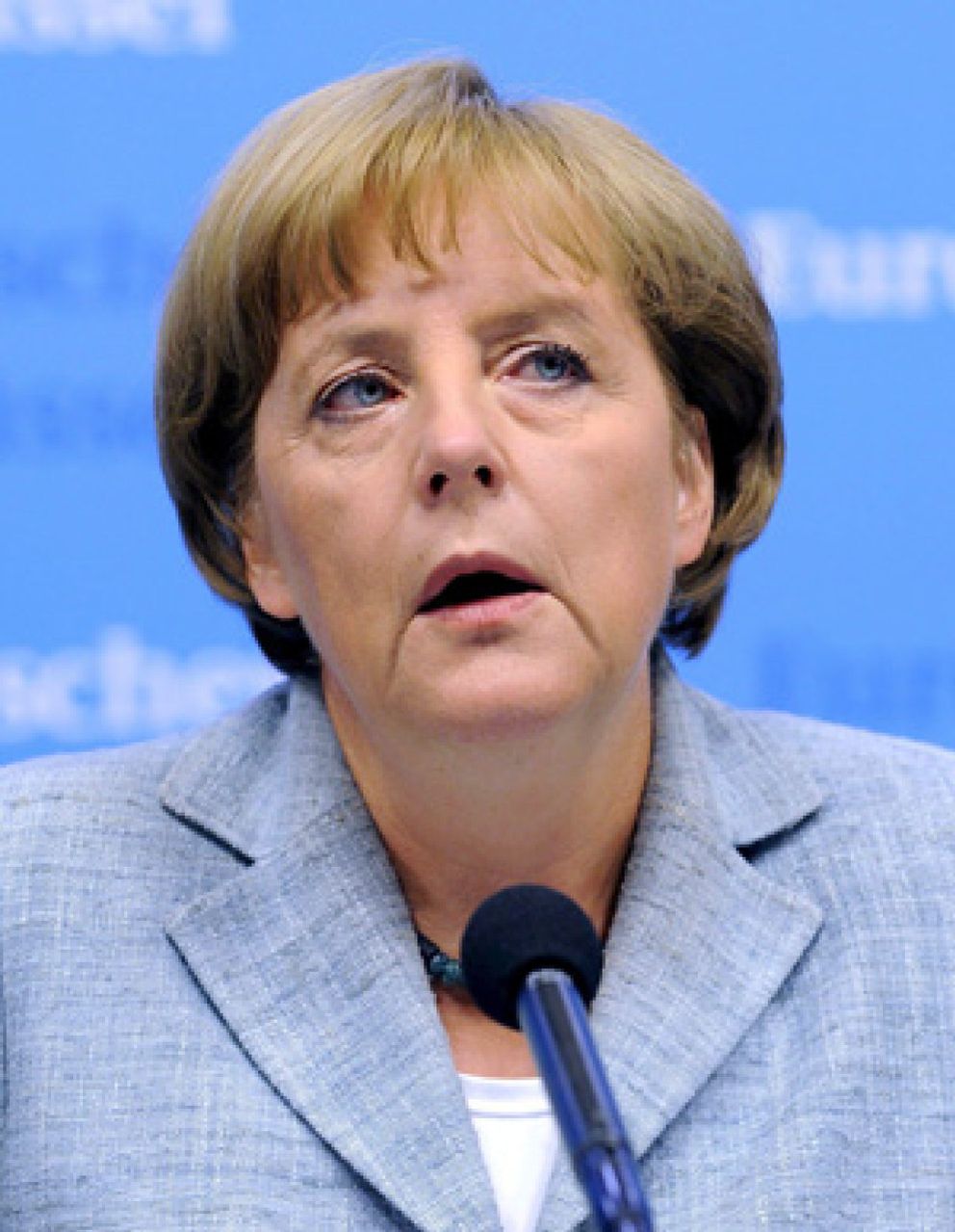Foto: Merkel revela su afición por barra fija de gimnasia aunque no sea su "fuerte"