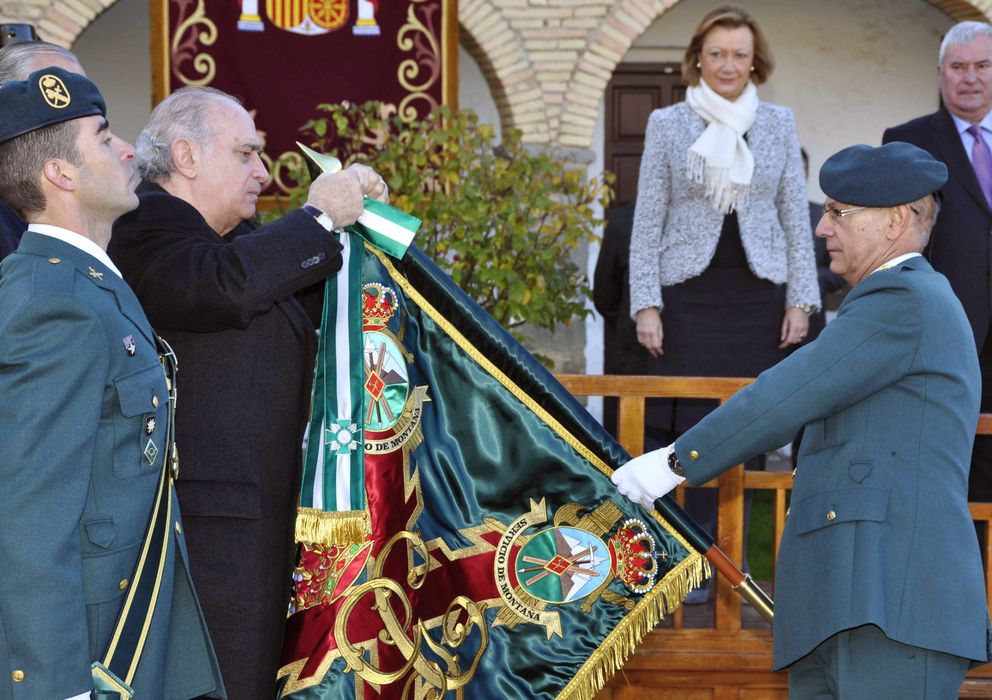 Foto: El ministro del Interior, Jorge Fernández Díaz, en un acto de reconocimiento del Servicio de Montaña de la Guardia Civil (EFE)