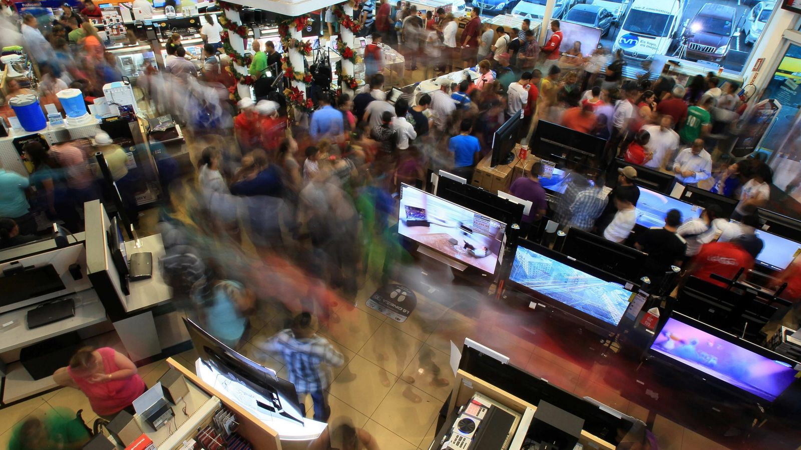 Foto: Los centros comerciales recibieron 1.907 millones de visitantes en 2015. (EC)