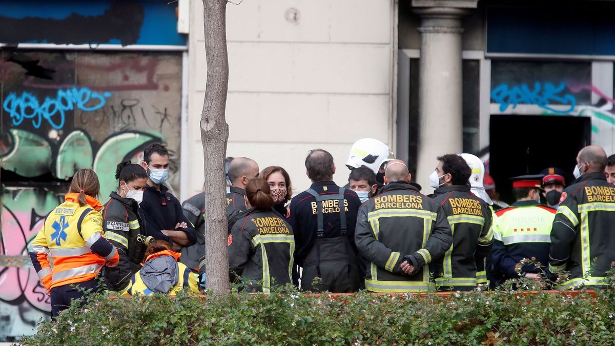 Mueren una pareja y sus 2 hijos tras un grave incendio en un local okupado en Barcelona