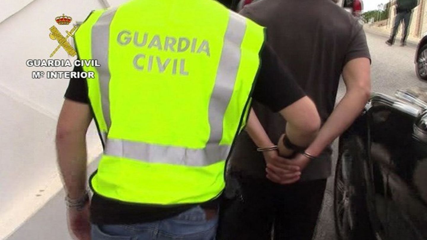 Fotografía de archivo facilitada por la Guardia Civil que desarticuló a una banda de cuatro sicarios en España. (EFE)