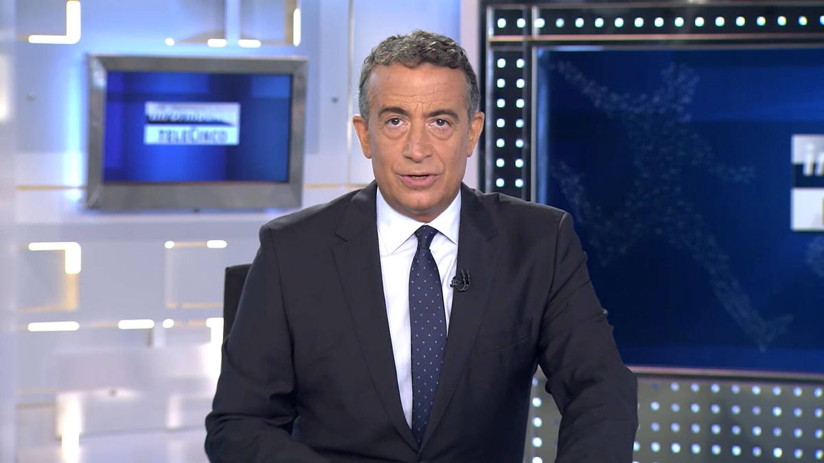 J.J. Santos dejará de presentar los deportes de 'Informativos Telecinco' después de 17 años