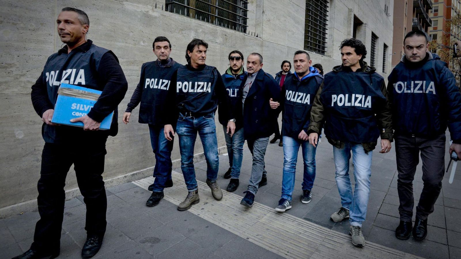 Foto: La policía italiana detuvo este mes a Vincenzo Amirante, presunto jefe de la Camorra de Nápoles. (EFE)