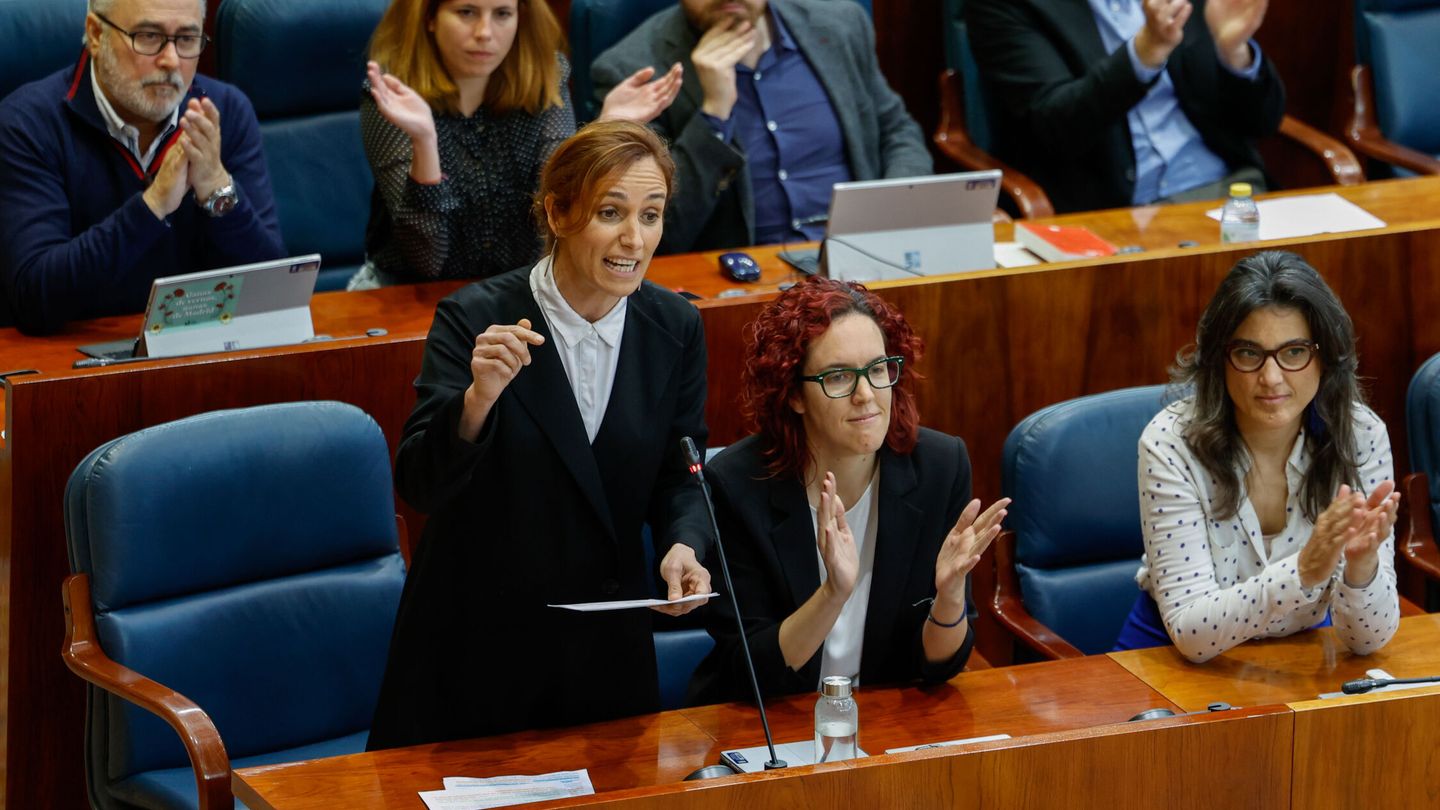 La líder de Más Madrid, Mónica García, durante el pleno. (EFE/Daniel González)