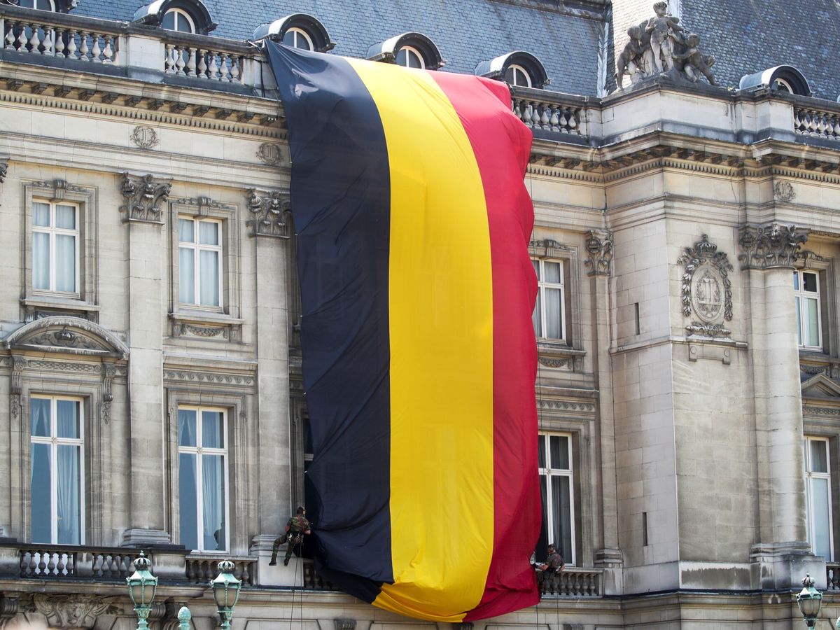 Foto: Bandera de Bélgica. (Reuters/Yves Herman)