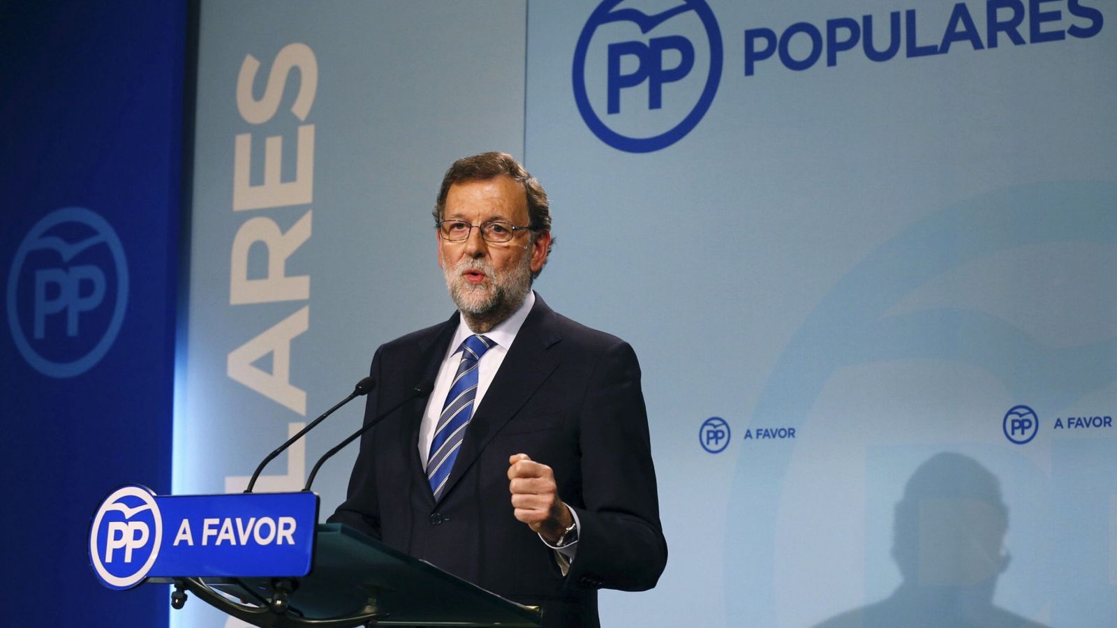 Foto: El líder del PP, Mariano Rajoy, durante la rueda de prensa ofrecida tras el Comité Ejecutivo Nacional del partido. (EFE)