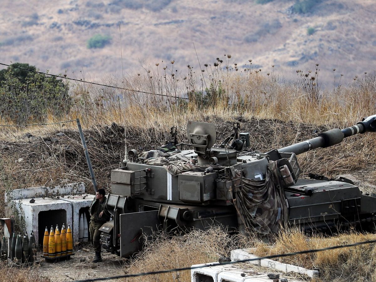 Foto: Soldados israelíes en la frontera entre Líbano y los Altos del Golán ocupados por Israel (Reuters)