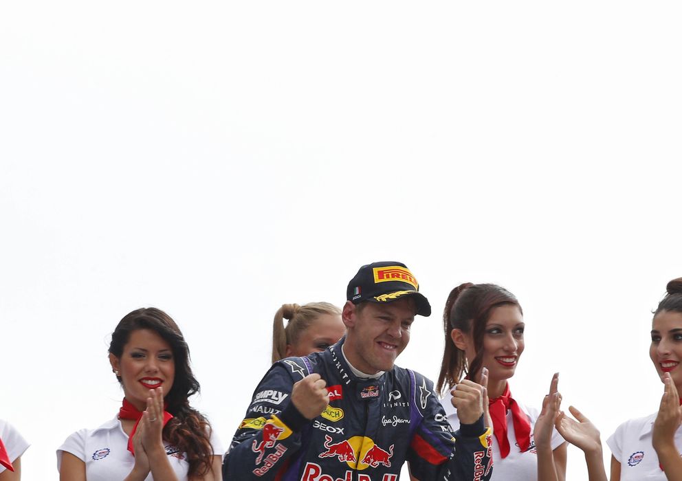 Foto: Sebastian Vettel dirigiéndose hacia el podio de Monza.