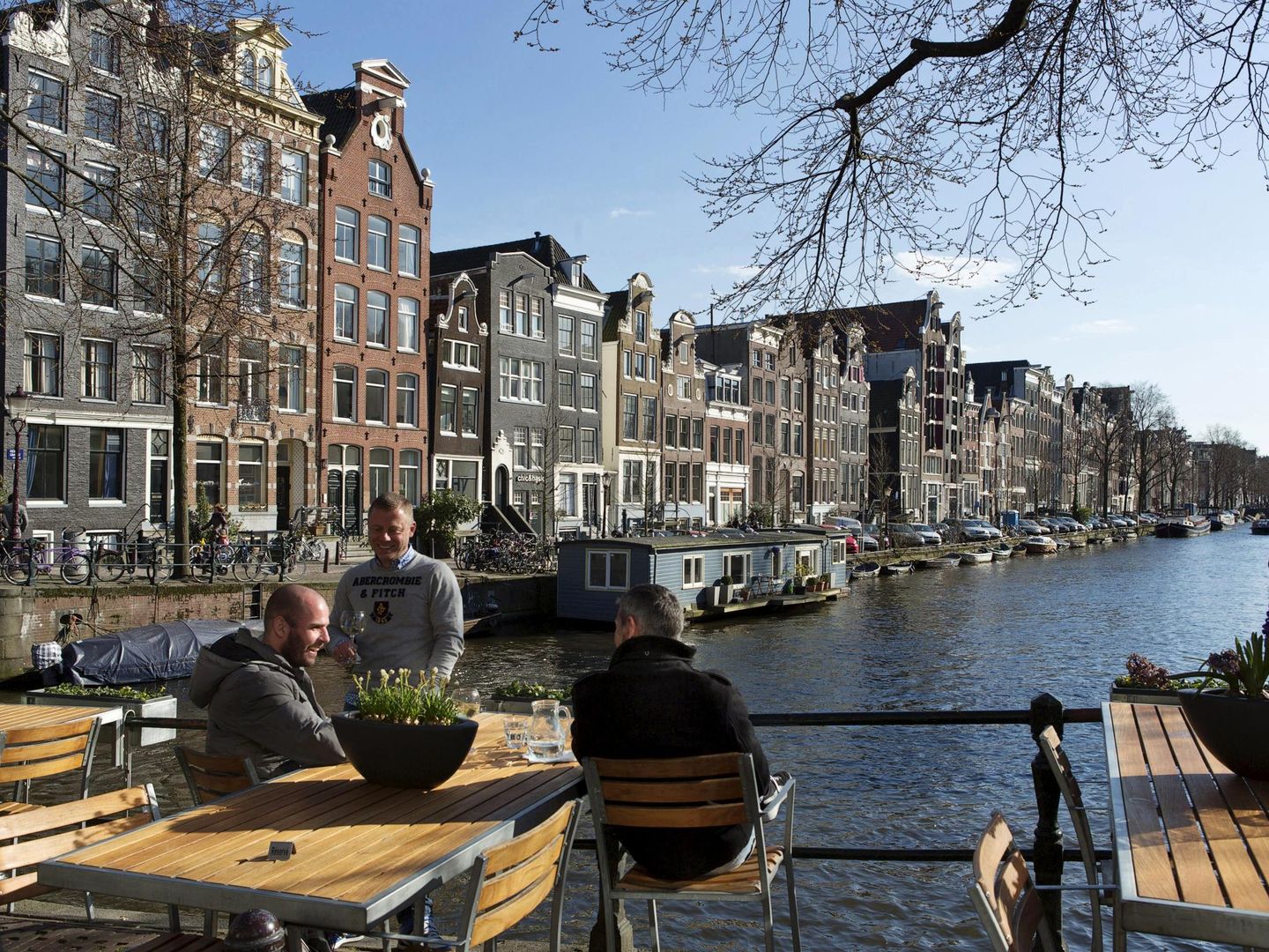 Amsterdam lidera el tránsito hacia la circularidad de las ciudades europeas (REUTERS/M. Kooren)
