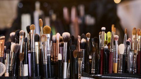Inventazos para limpiar tus brochas de maquillaje y otros trucos de profesional