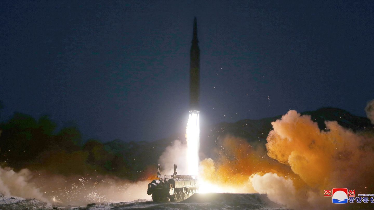 Lanzamiento de un misil en Corea del Norte. (EFE/EPA/KCNA)