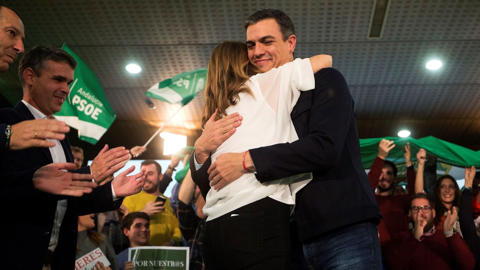 Foto: Pedro Sánchez y Susana Díaz, este 27 de noviembre en Marbella, en su segundo y último mitin de campaña juntos. (EFE)