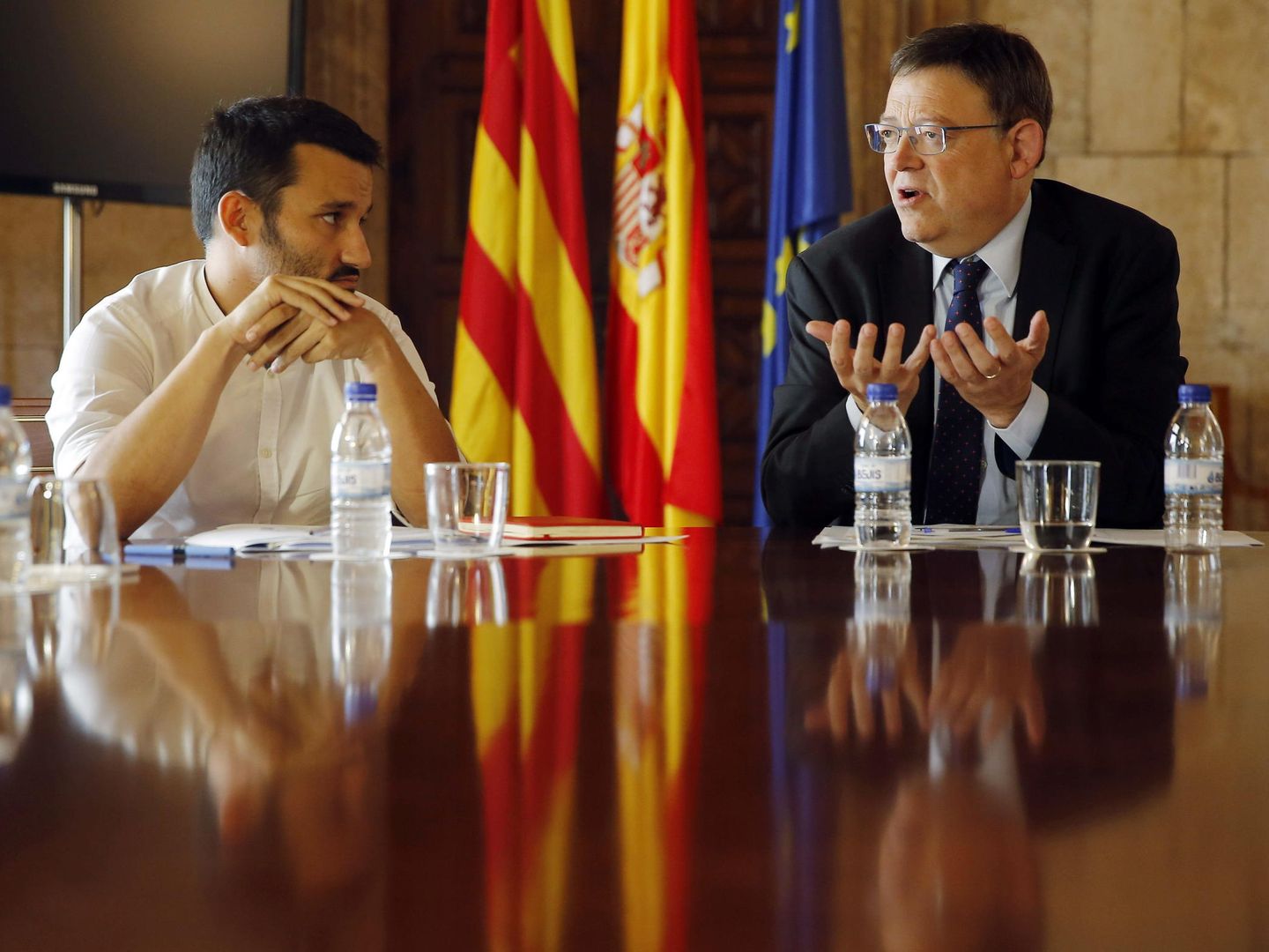El 'conseller' de Educación, Vicent Marzà, con el presidente de la Generalitat, Ximo Puig. (GVA)
