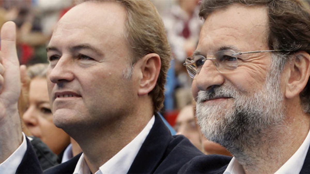 Rajoy apoya al PP de Fabra y le anima a que siga con la "regeneración" del partido en Valencia
