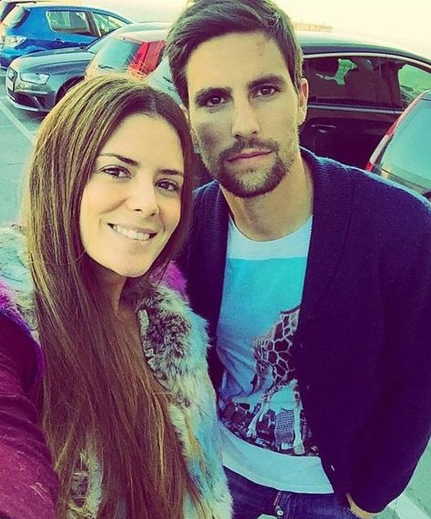 Foto: Adrián González, el hijo mayor de Michel, junto a su novia, Natalia Coll (Instagram)