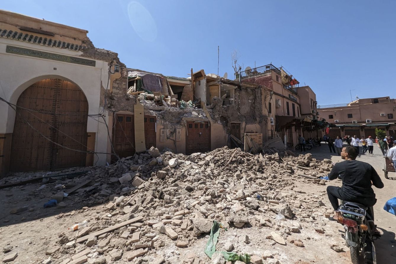 Los destrozos provocados por el terremoto se extienden por todo Marrakech. (EFE/Javier Picazo)
