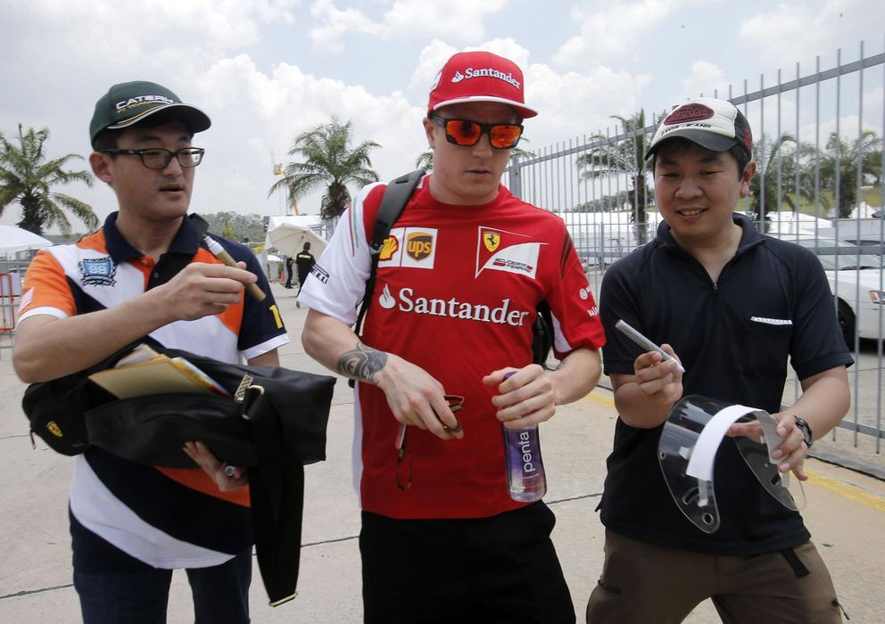 Foto: Kimi Raikkonen a su llegada al circuito de Sepang.