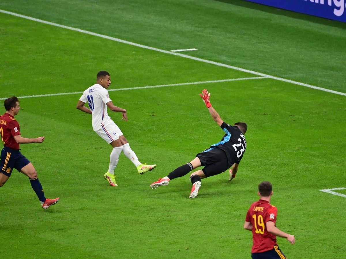 Foto: El gol de Mbappé con el que Francia tumbó a España. (EFE)