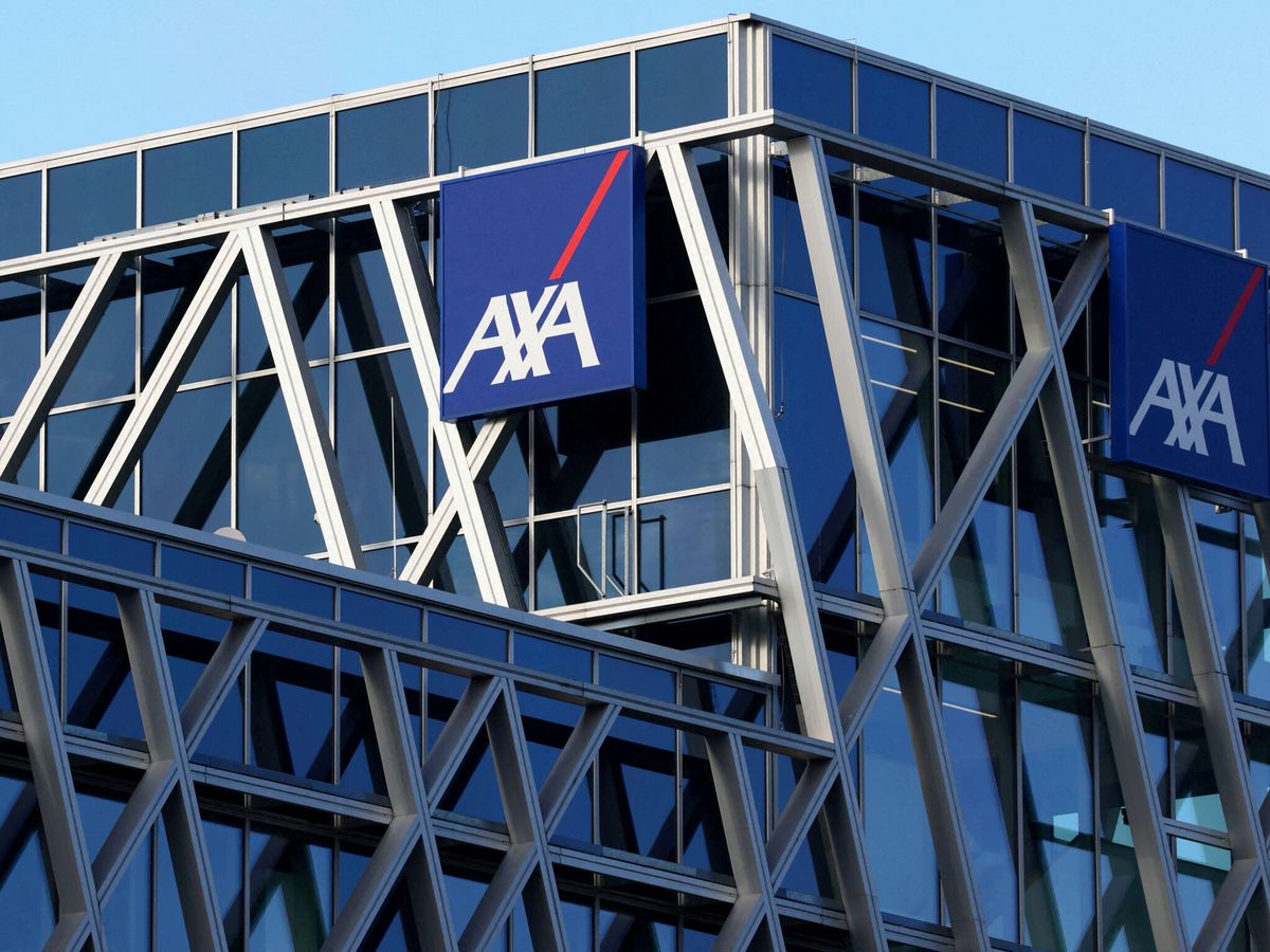 Foto: Logo de AXA en una de sus sedes. (Reuters/Yves Herman)