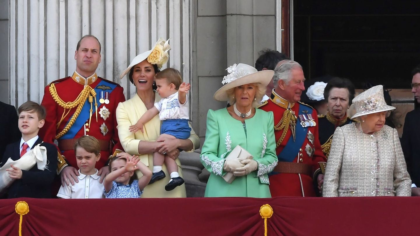 La familia real británica, en el último Trooping the Colour. (Reuters)
