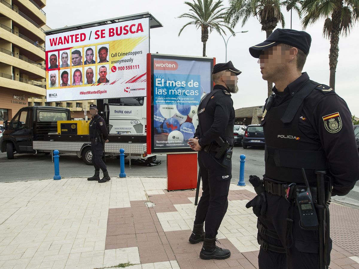 Foto: Policía Nacional en Torremolinos, Málaga. (EFE/Archivo/Jorge Zapata)