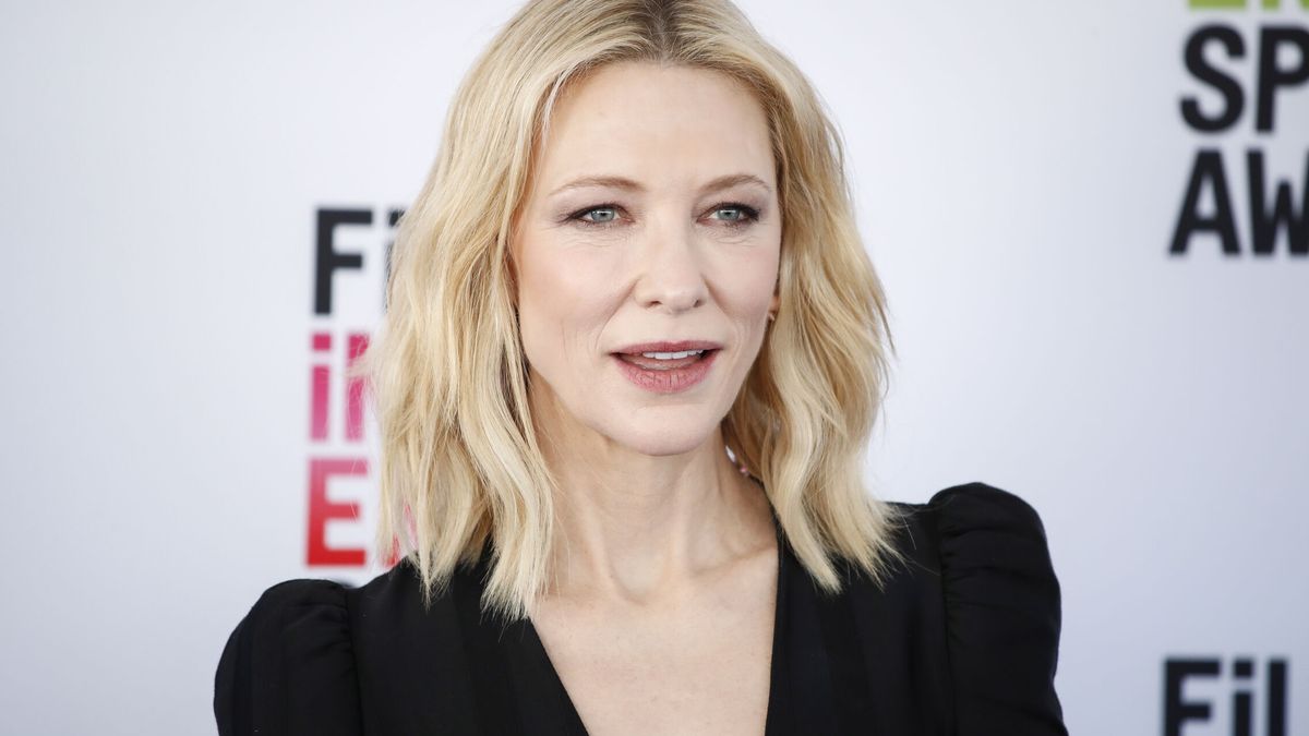 Los vestidos y looks de Cate Blanchett en el periplo de premios previo a los Oscar