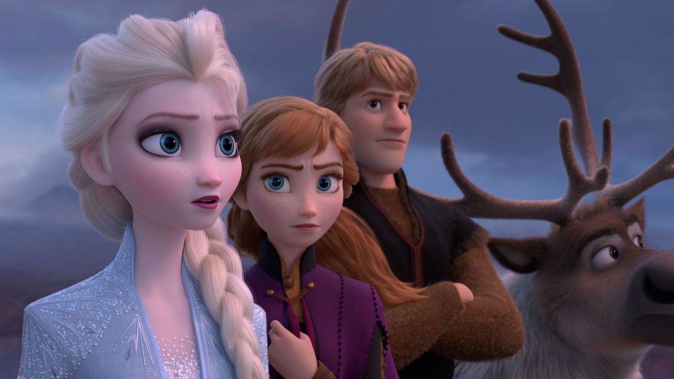 Foto: Elsa y Anna en una imagen de 'Frozen 2'. (Disney)