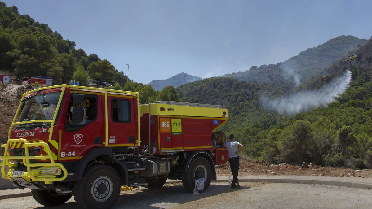 Andalucía prepara una 'UME autonómica' para luchar contra los incendios