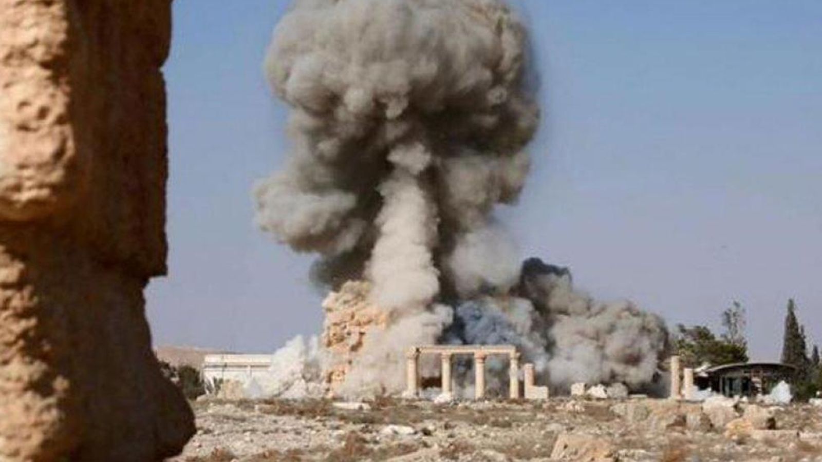 Foto: Los radicales del Estado Islámico dinamitan el histórico templo de Baal en Palmira 