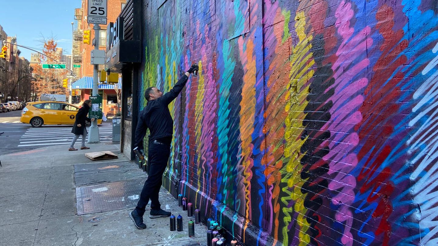 Suso pinta en una pared de Nueva York. (Suso33)